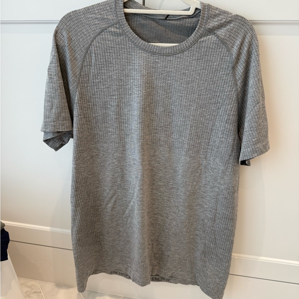 Lululemon Athletica Gray Short Sleeve Tee